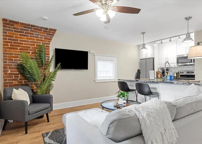 Apartment Trendy 2br Close To Attractions