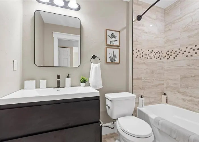 Apartment Trendy 2br Close To Attractions Pittsburgh