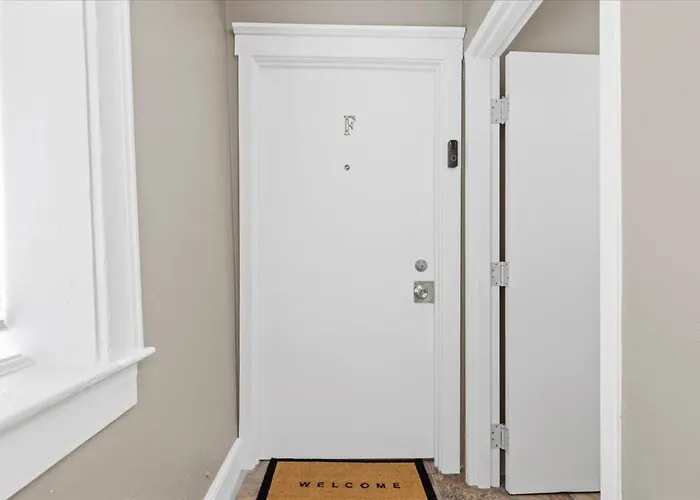 Apartment Trendy 2br Close To Attractions *